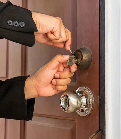 General Locksmith Store Louisville, KY 502-465-6338 - new-locks-installation